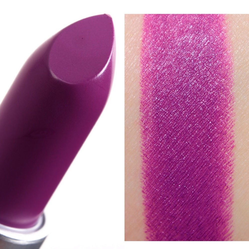 🌼 MAC Matte Lipstick in Heroine